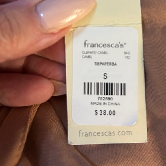 NWT Francesca’s Dizzy Lizzy Paperbag Tie Shorts Camel Size Small High Rise - Picture 5 of 6